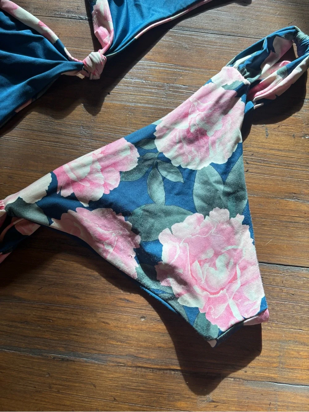 Frankie’s bikinis floral bikini set